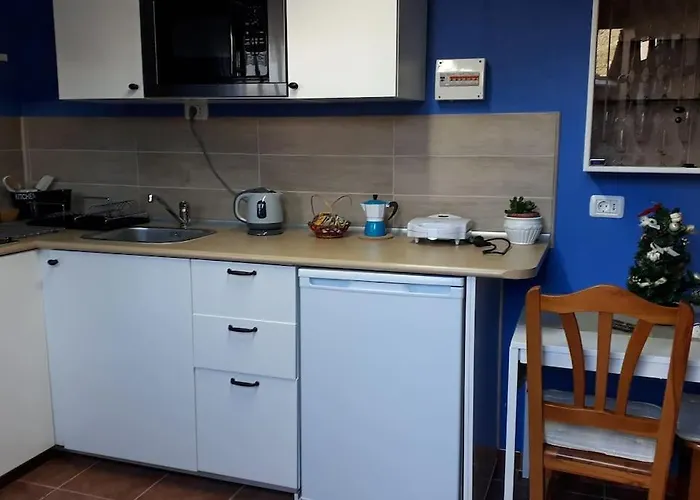 Apartamento Tranquilo En Una Casa Con Jardin